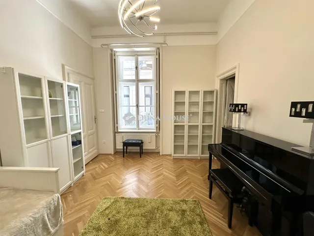 Kiadó lakás Budapest V. kerület 64 nm