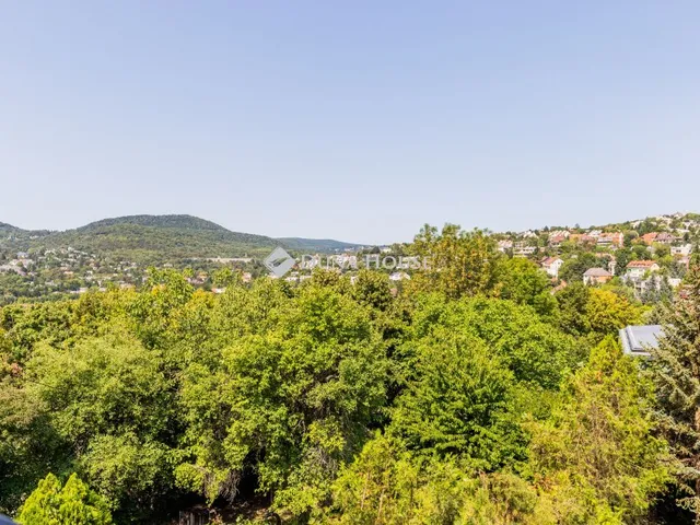 Eladó ház Budapest II. kerület 261 nm