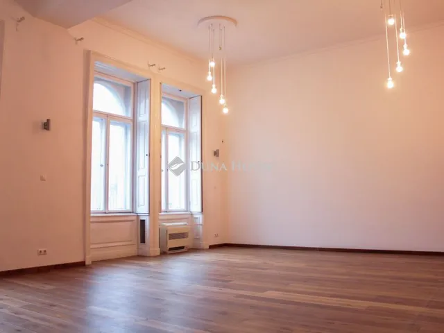 Eladó lakás Budapest VI. kerület 116 nm