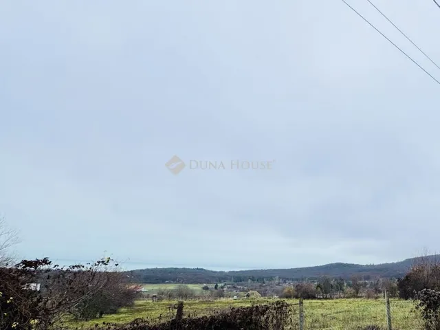 Eladó telek Balatonalmádi 5826 nm