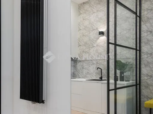 Eladó lakás Budapest VI. kerület 70 nm