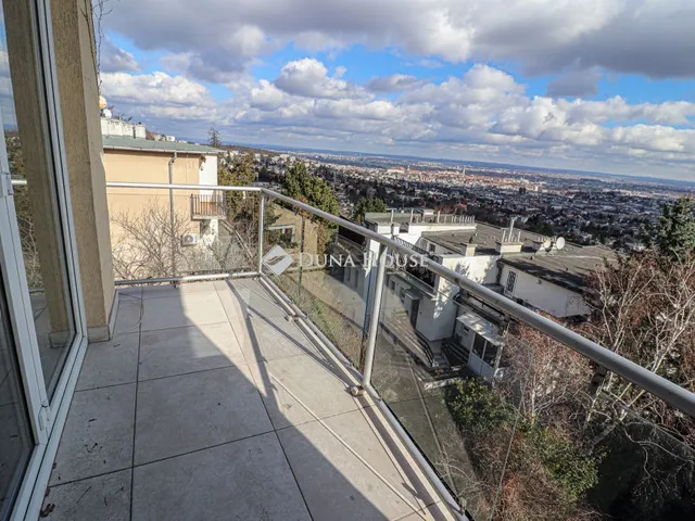 Kiadó lakás Budapest XII. kerület, Mártonhegyi út 119 nm