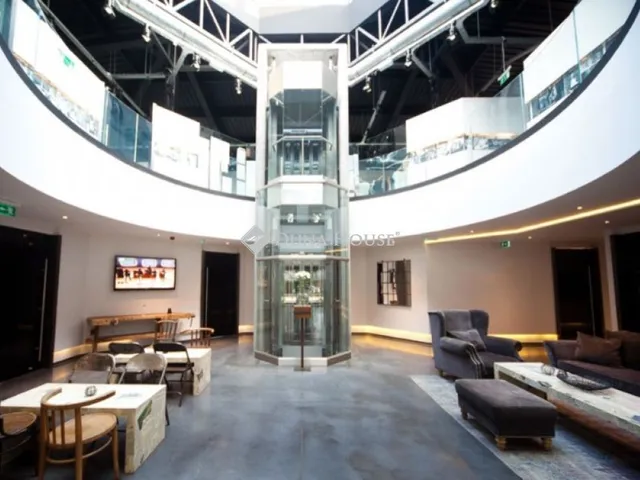 Kiadó kereskedelmi és ipari ingatlan Budapest III. kerület 1600 nm