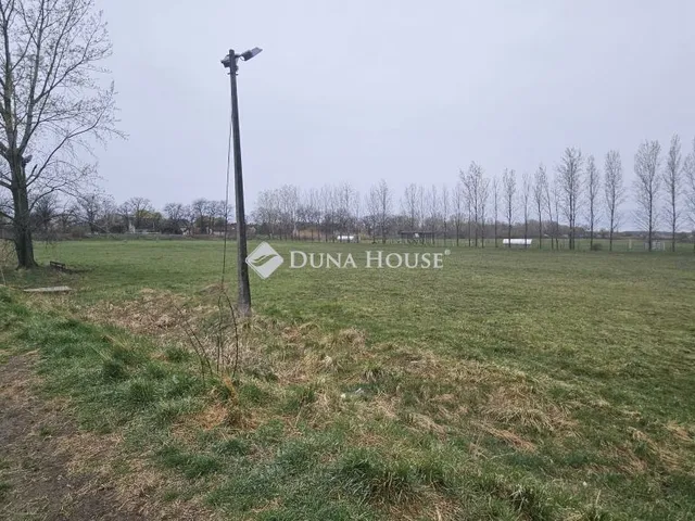 Eladó telek Tárnok 10478 nm