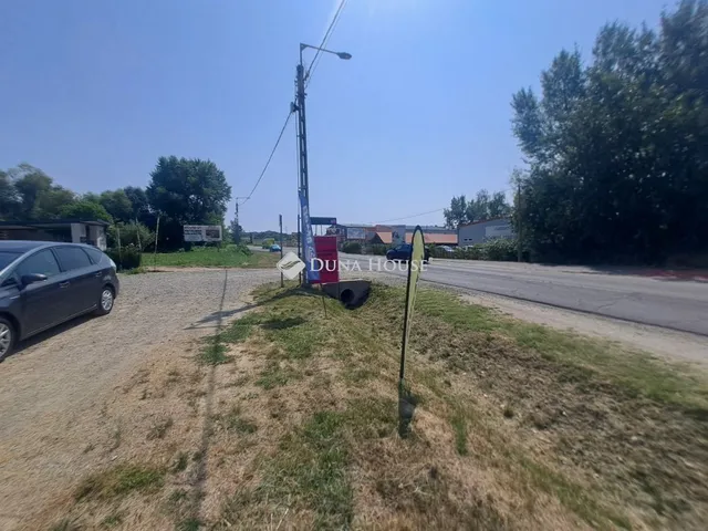 Eladó telek Szada 3018 nm