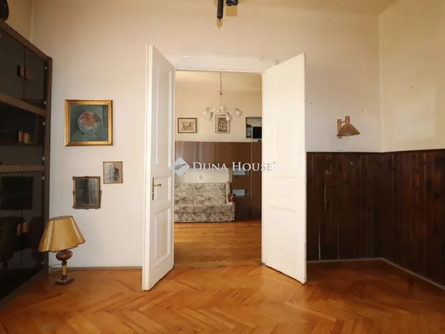 Eladó lakás Budapest V. kerület 71 nm