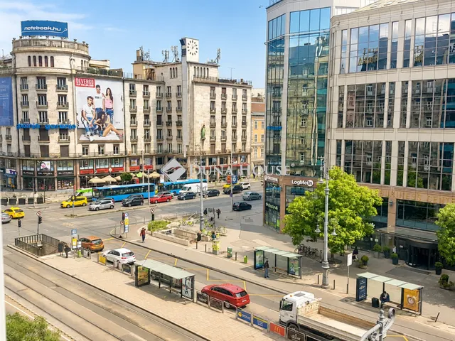 Eladó kereskedelmi és ipari ingatlan Budapest V. kerület 229 nm