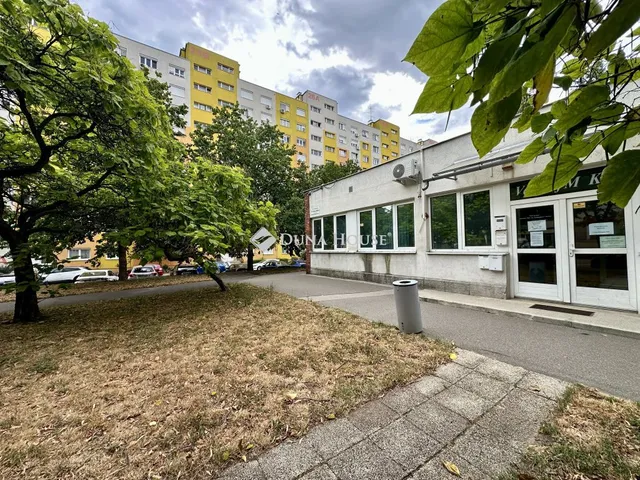 Eladó kereskedelmi és ipari ingatlan Budapest XI. kerület 475 nm