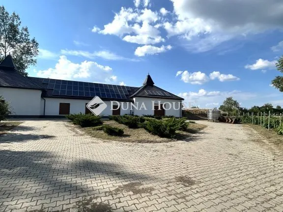 Eladó kereskedelmi és ipari ingatlan Hajdúsámson, Kiscseredűlő 488 nm