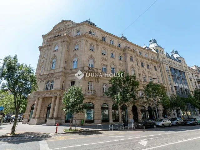 Eladó lakás Budapest V. kerület, Alkotmány utca 100 nm