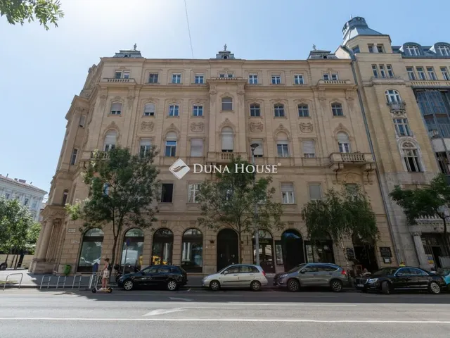 Eladó lakás Budapest V. kerület, Alkotmány utca 100 nm