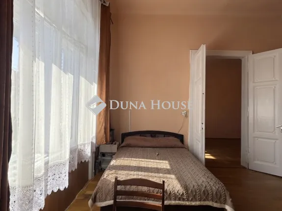 Eladó lakás Budapest VI. kerület 103 nm