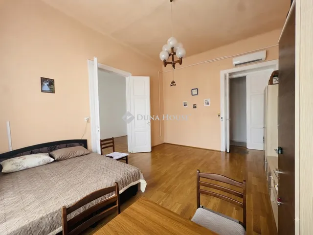 Eladó lakás Budapest VI. kerület 103 nm