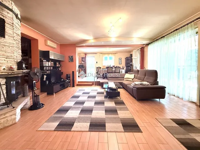 Eladó ház Siófok 219 nm