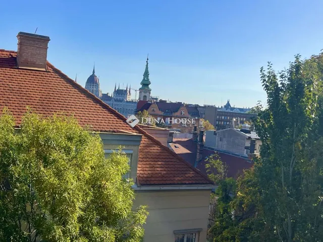 Eladó lakás Budapest I. kerület 67 nm
