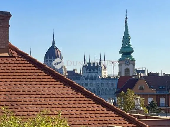 Eladó lakás Budapest I. kerület, Toldy Ferenc utca 67 nm