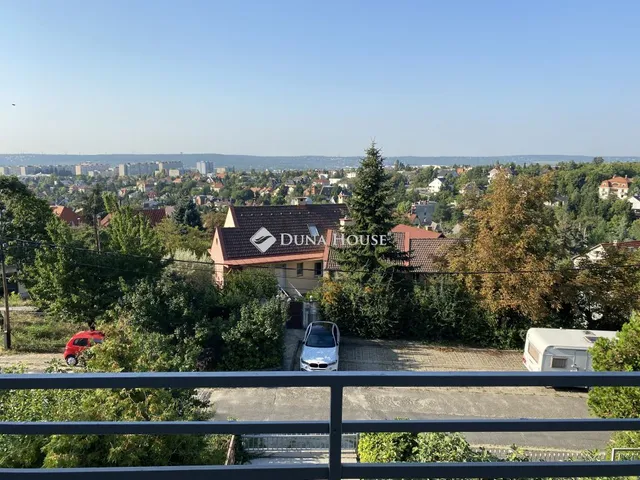 Kiadó kereskedelmi és ipari ingatlan Budapest XII. kerület 100 nm