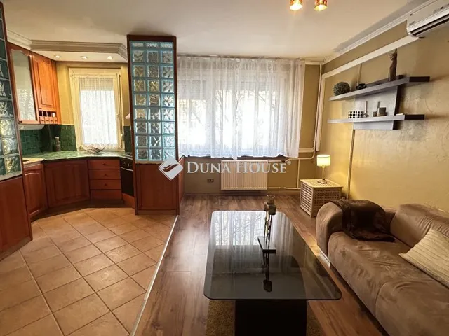 Eladó lakás Budapest III. kerület 73 nm