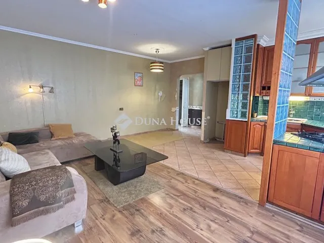 Eladó lakás Budapest III. kerület 73 nm