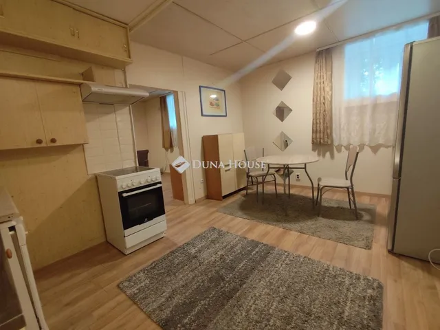 Kiadó lakás Budapest XIV. kerület, Amerikai út 37 nm