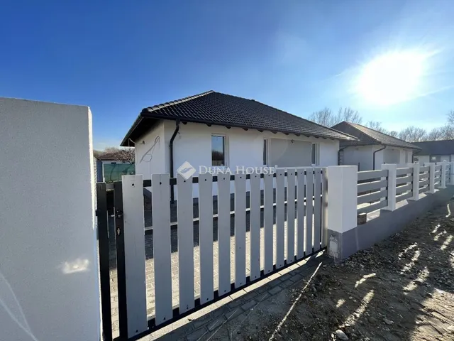 Eladó ház Üllő, Ócsai út 86 nm