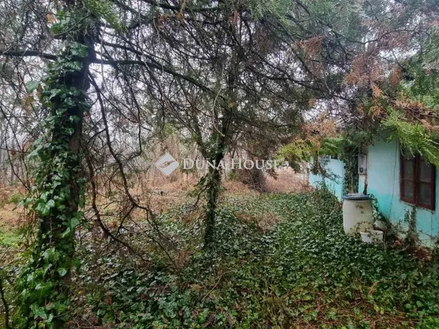 Eladó ház Úri 50 nm