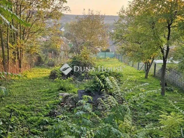Eladó telek Sülysáp 550 nm