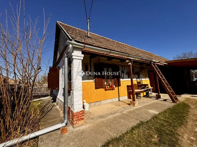 Eladó ház Tápióság 54 nm