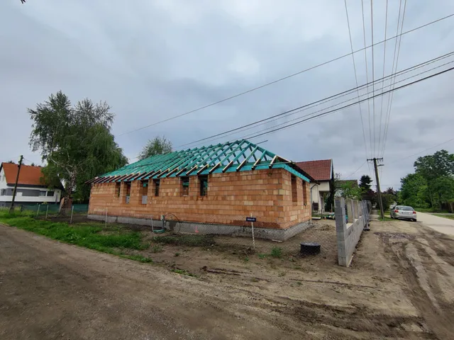 Eladó ház Monor 112 nm