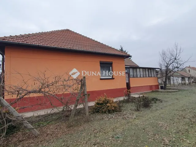 Eladó ház Tápiószecső 117 nm