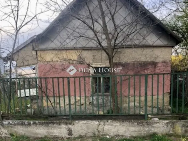 Eladó telek Tápiószentmárton, Attila utca 1277 nm