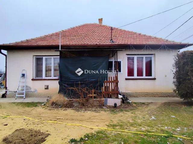 Eladó ház Tápiószele 83 nm