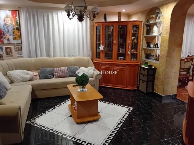 Eladó ház Tóalmás 223 nm