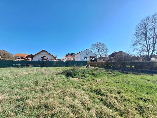 Eladó telek Péteri 2863 nm