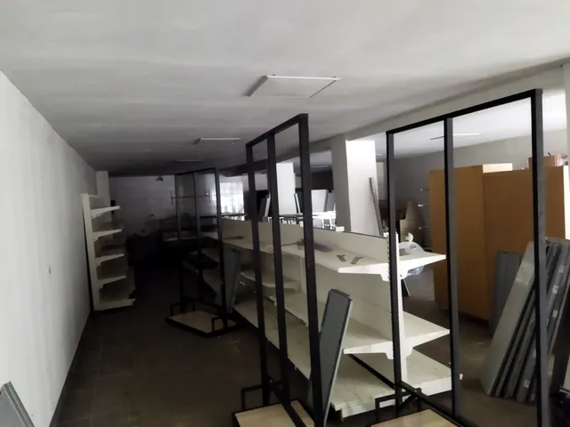 Eladó kereskedelmi és ipari ingatlan Erk 215 nm