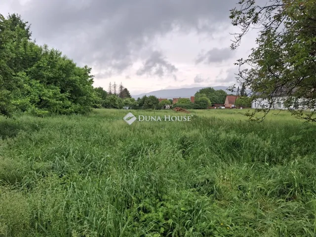 Eladó telek Pellérd 993 nm