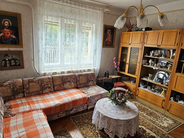 Eladó ház Tápiószecső 120 nm