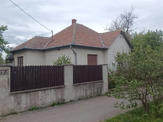Eladó ház Kóka 77 nm