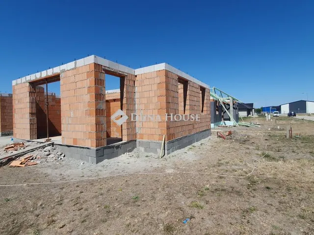 Eladó ház Jászberény 83 nm