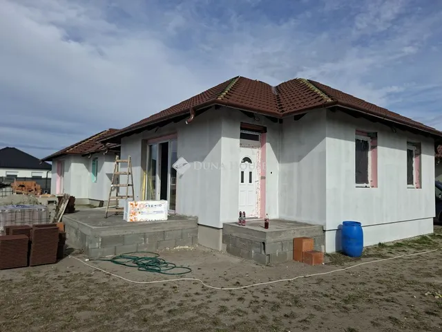 Eladó ház Jászberény 83 nm