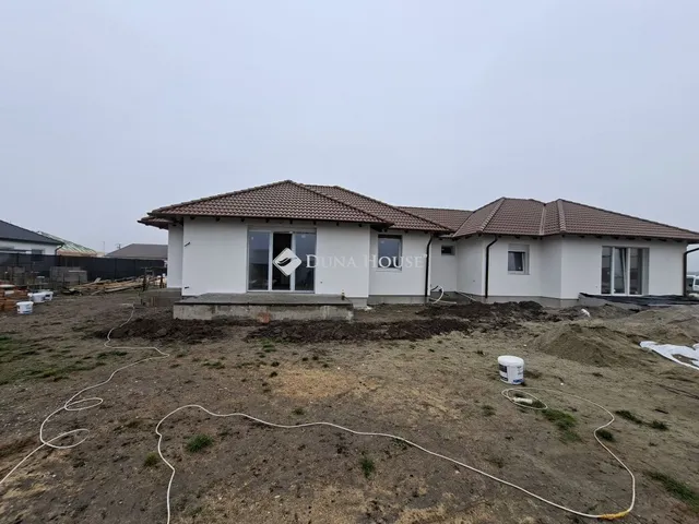 Eladó ház Jászberény 83 nm