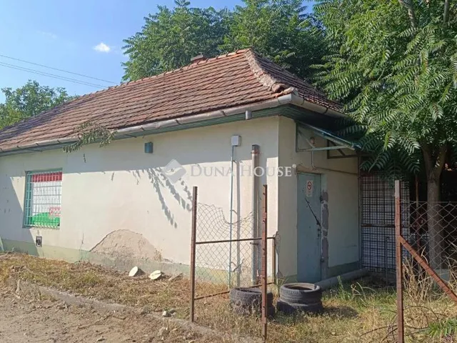Eladó ház Kóka 67 nm