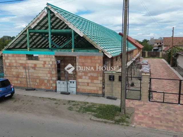 Eladó ház Monor 107 nm