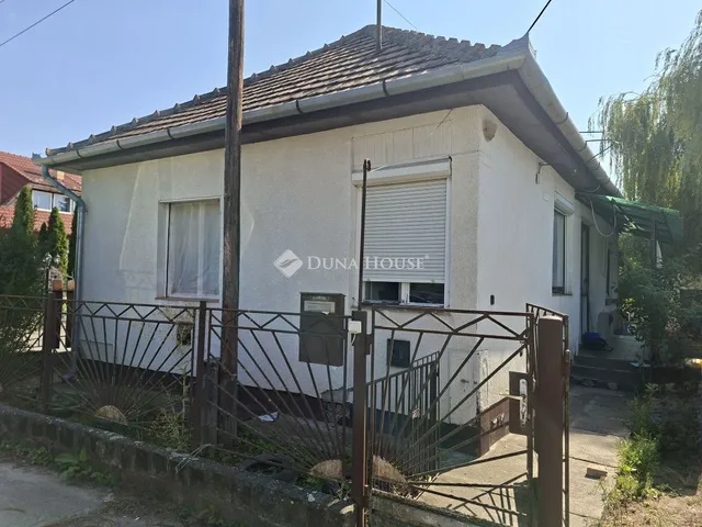 Eladó ház Tápióság 80 nm