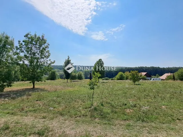 Eladó telek Galgahévíz 794 nm