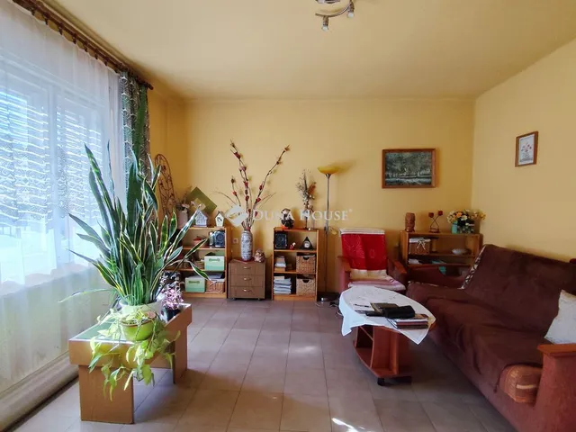 Eladó ház Vecsés 84 nm