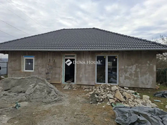 Eladó ház Isaszeg 95 nm