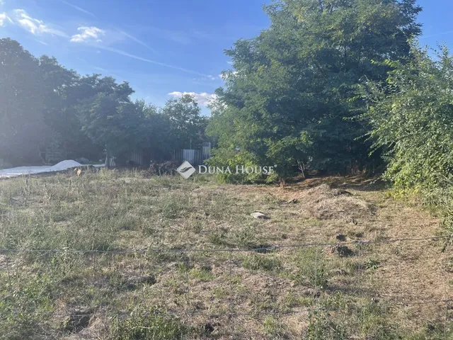 Eladó telek Pilis 596 nm
