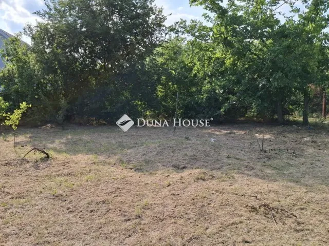 Eladó telek Debrecen 805 nm