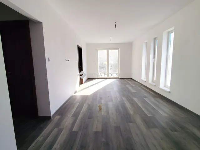 Eladó ház Környe 61 nm